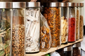 traditional-chinese-medicine-herbs